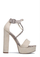 Load image into Gallery viewer, Skylar Block Heel Platform Sandal