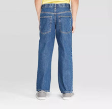 Load image into Gallery viewer, Boys' Relaxed Straight Fit Jeans - Medium Wash