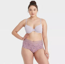 Load image into Gallery viewer, Women's Cotton Boy Shorts with Lace Waistband - Auden