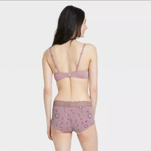 Load image into Gallery viewer, Women&#39;s Cotton Boy Shorts with Lace Waistband - Auden
